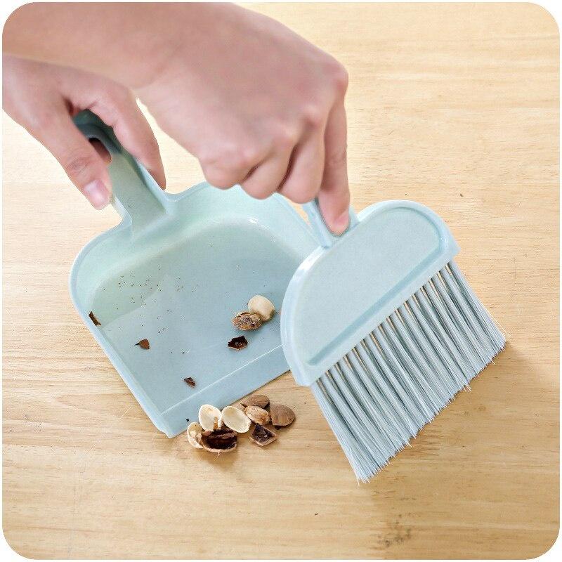 Bộ chổi quét bụi mini Chổi quét bụi máy tính để bàn Chổi bàn phím Công cụ làm sạch đa chức năng Bộ chổi quét bụi bằng nhựa.