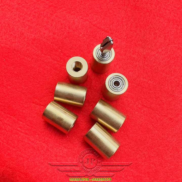 Ụ Đồng Gắn Dao Cắt Kính Quay CNC