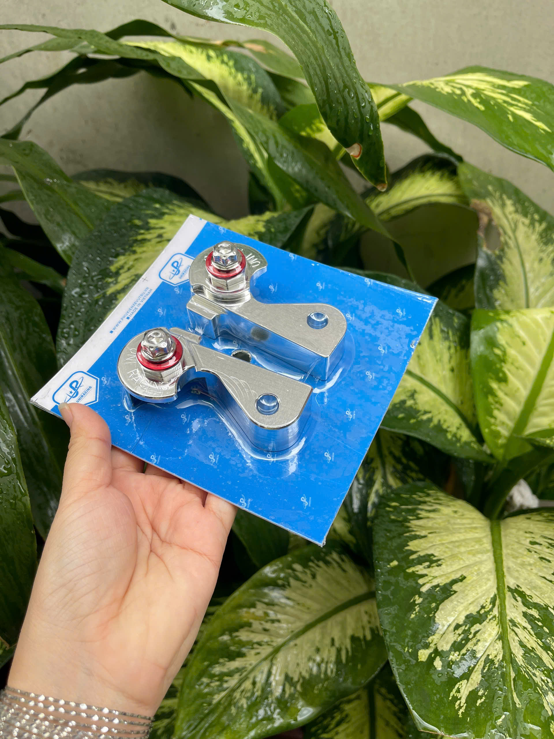 Pát hạ phuộc sau gắn Fuled nhôm nguyên khối kèm lông đền đỏ và ốc salaya hàng cao cấp