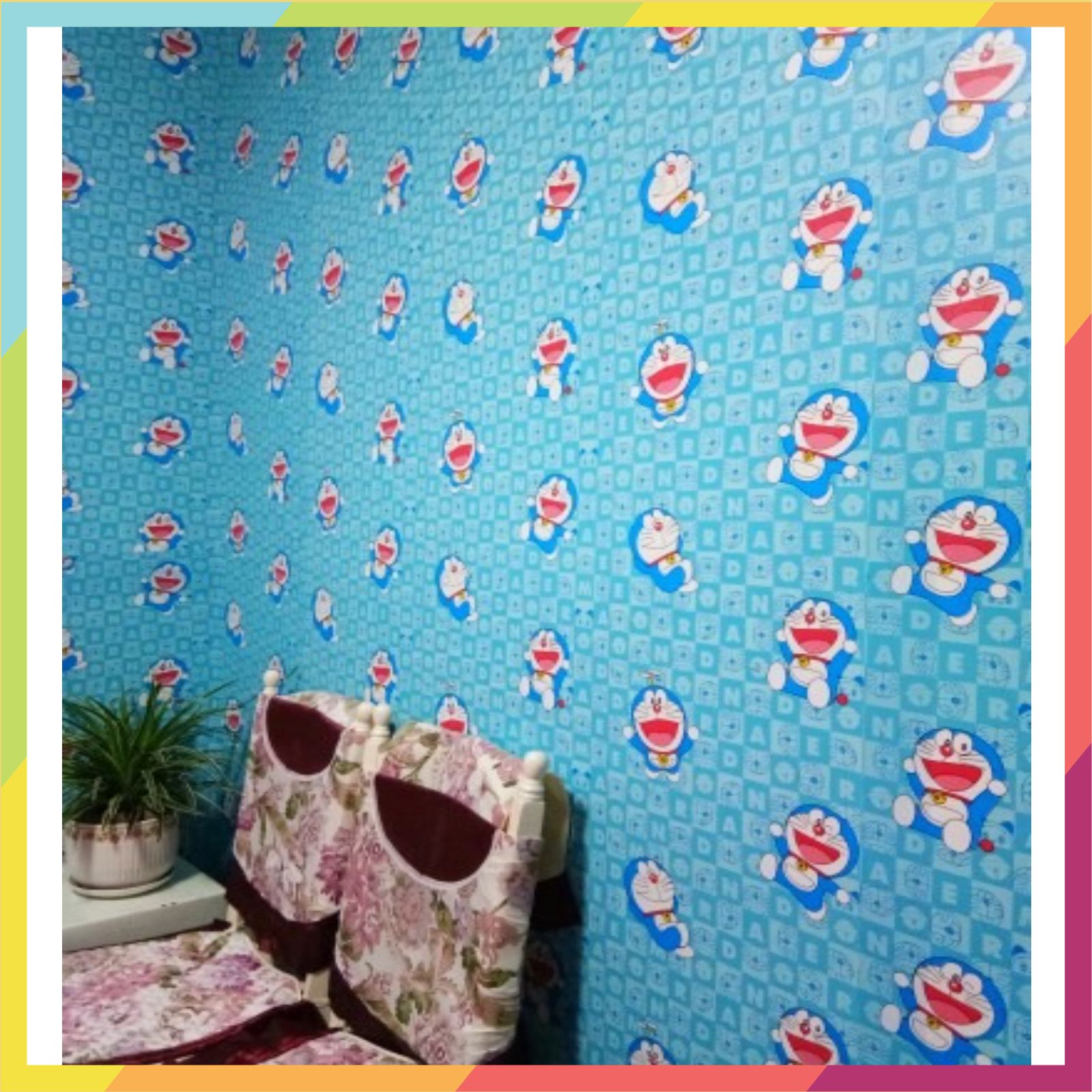 Giấy dán tường có sẵn keo, in hình doremon xanh, kích thước 0.45m x 10m / cuộn