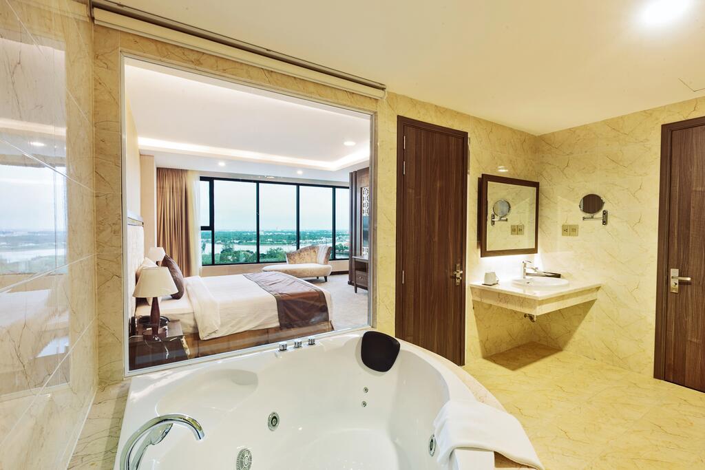 Combo Cần Thơ 3N2Đ: Mường Thanh Hotel 5*+ Xe Đưa Đón Sân Bay Cần Thơ - Tặng Tour Chợ Nổi
