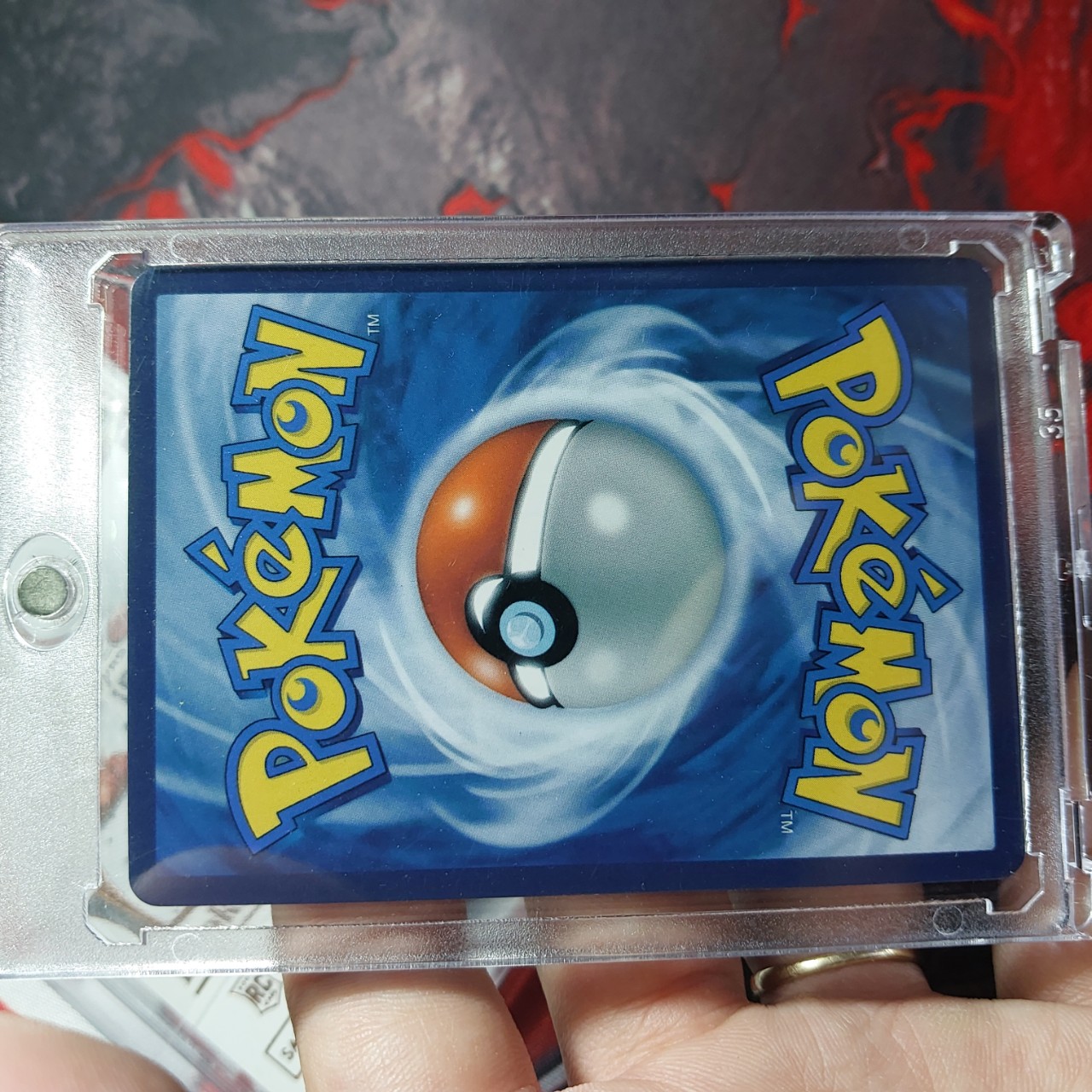 Một Box Thẻ Pokémon kỷ niệm 25 năm có 16 PACK được 80 lá hàng hiếm tiếng trung 1459 D41