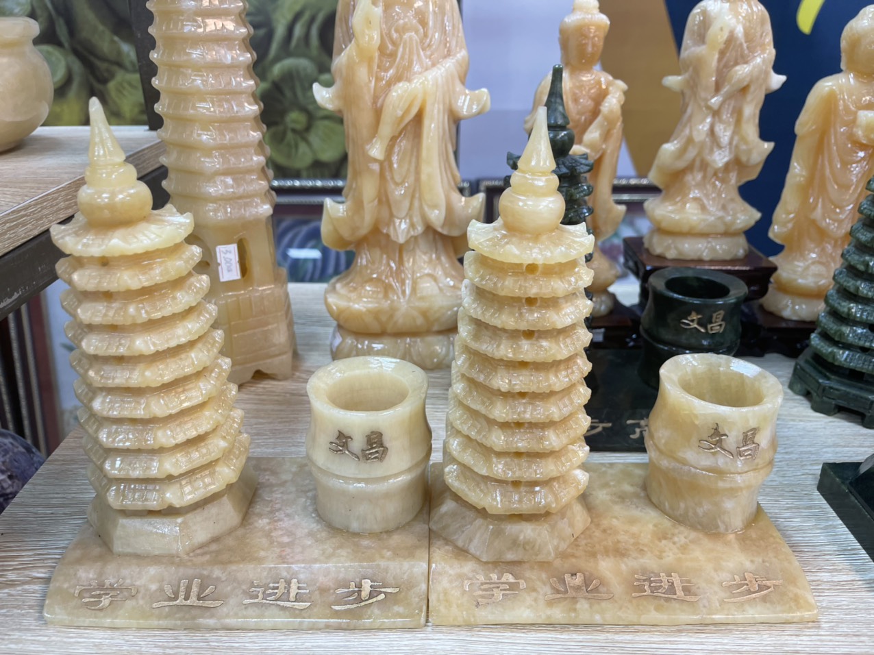Tháp Văn Xương đá quý 18cm