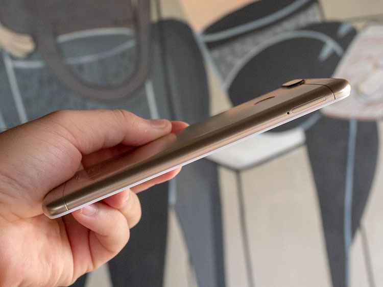 Điện Thoại Xiaomi Redmi 6 (3/32GB) - Hàng Chính Hãng