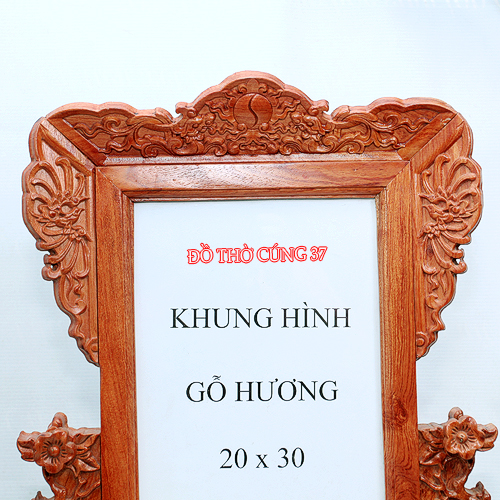 Khung ảnh thờ hoa mai gỗ hương