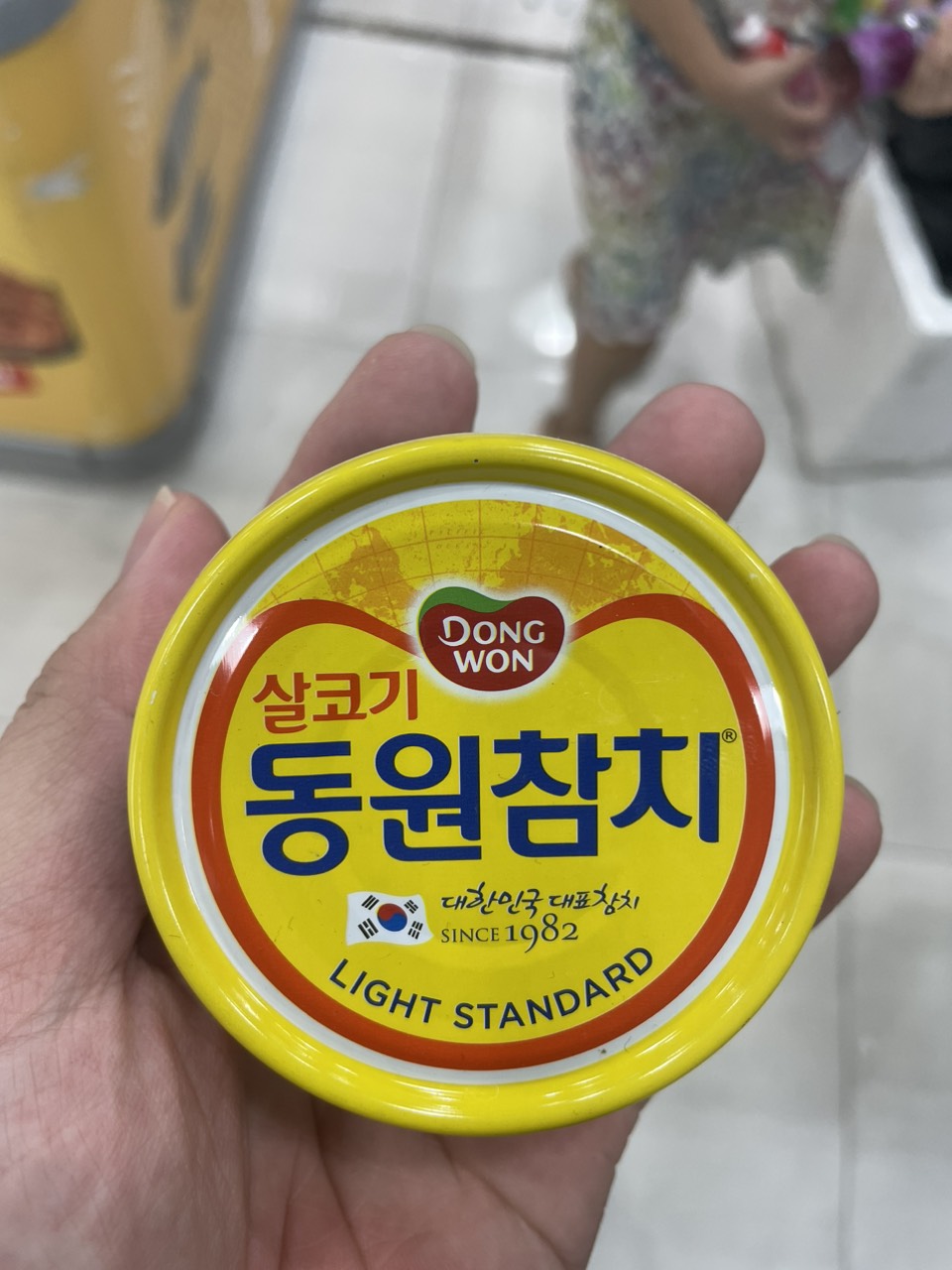 Cá Ngừ Trắng Không Cay Dongwon Hàn Quốc Hộp 100G / 동원) 라이트스텐다드참치 100G