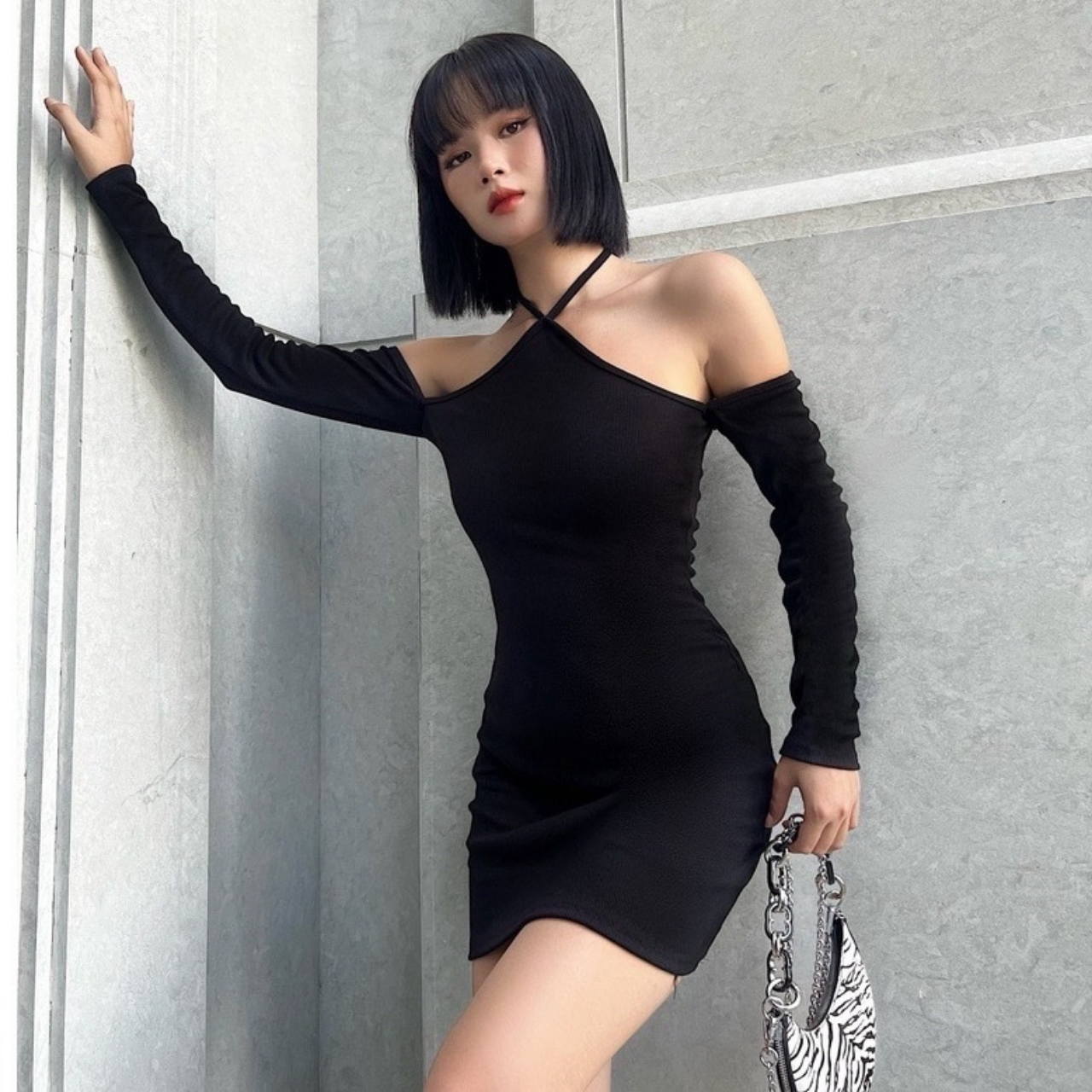 Đầm Body Cổ Yếm Buộc Dây Chất Thun Gân Freesize