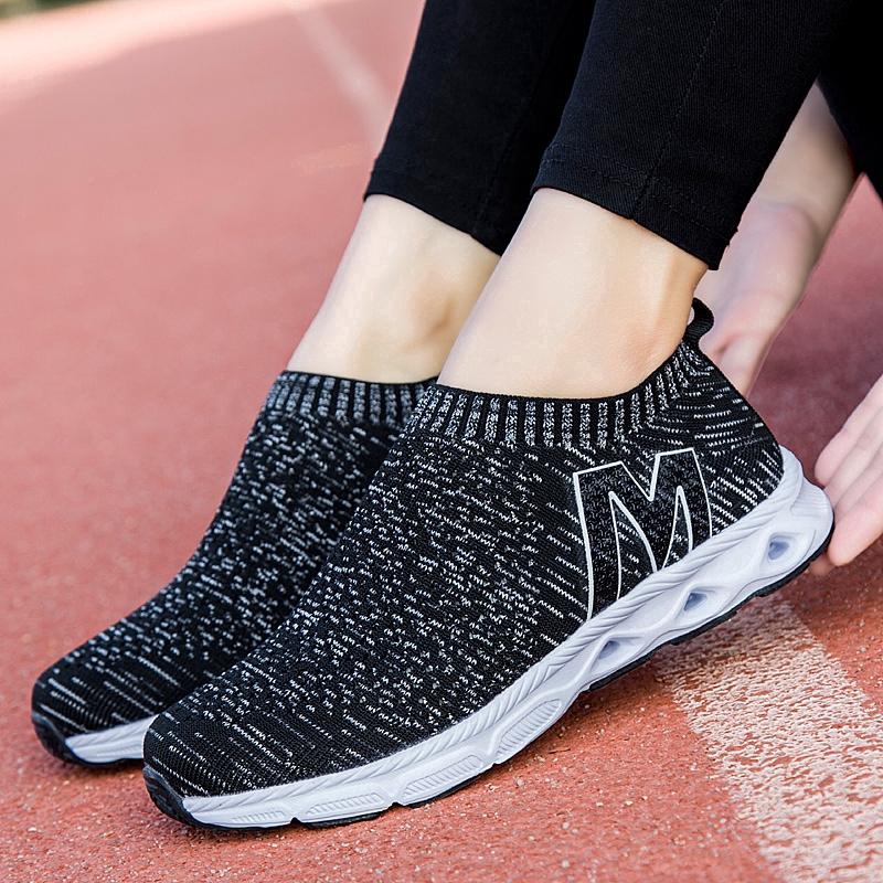 Giày Thể Thao Nữ Màu Đen