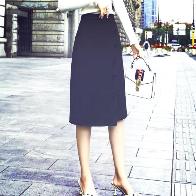 Chân Váy Chữ A Công Sở Đáp Tà Đính Cúc