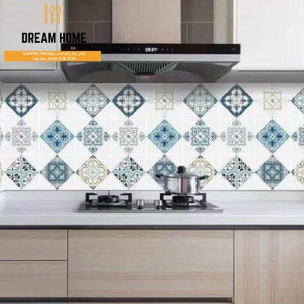 Giấy dán bếp tráng nhôm chống thấm hình hoa nhà bếp tiện dụng