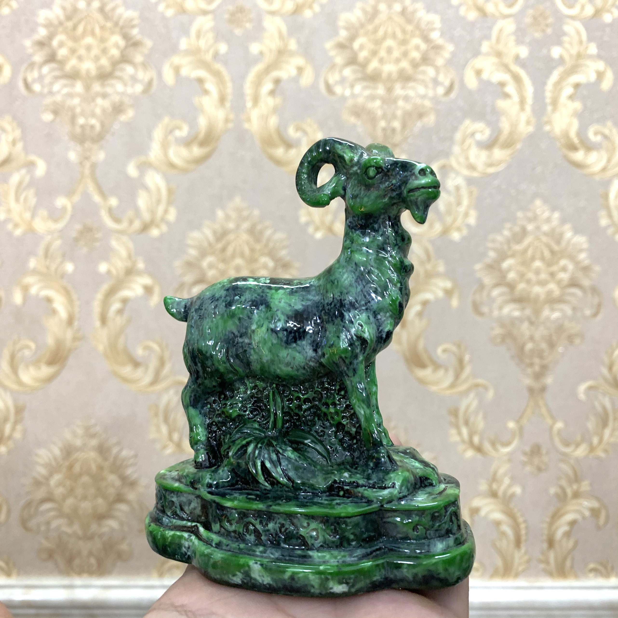 [Linh vật Dê Phong Thủy] Tượng đá Dê phong thủy trang trí bàn làm việc mang may mắn tài lộc - Chiều cao 11cm