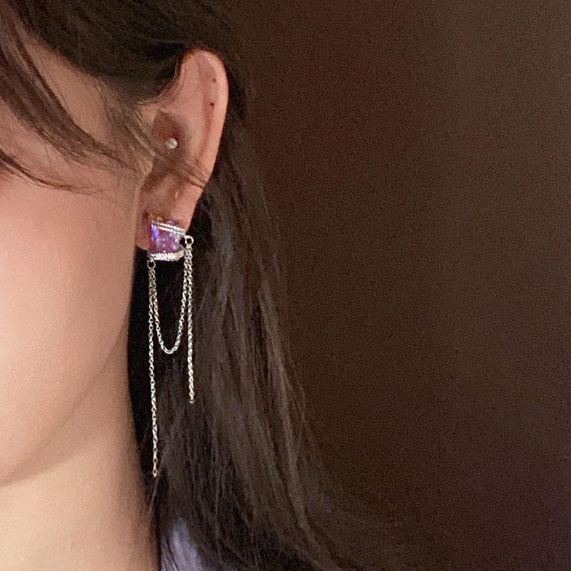 Bông tai đính đá màu tím xinh xắn và sang