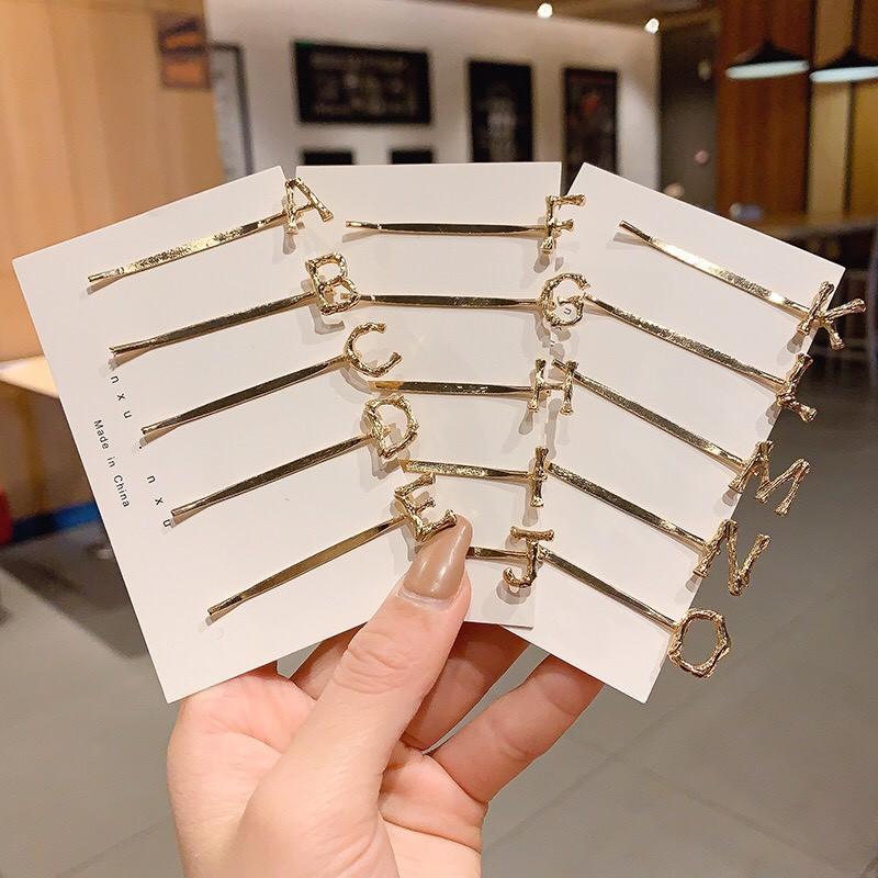 Kẹp tóc bảng chữ cái kim loại dễ thương Hàn Quốc Tatitava
