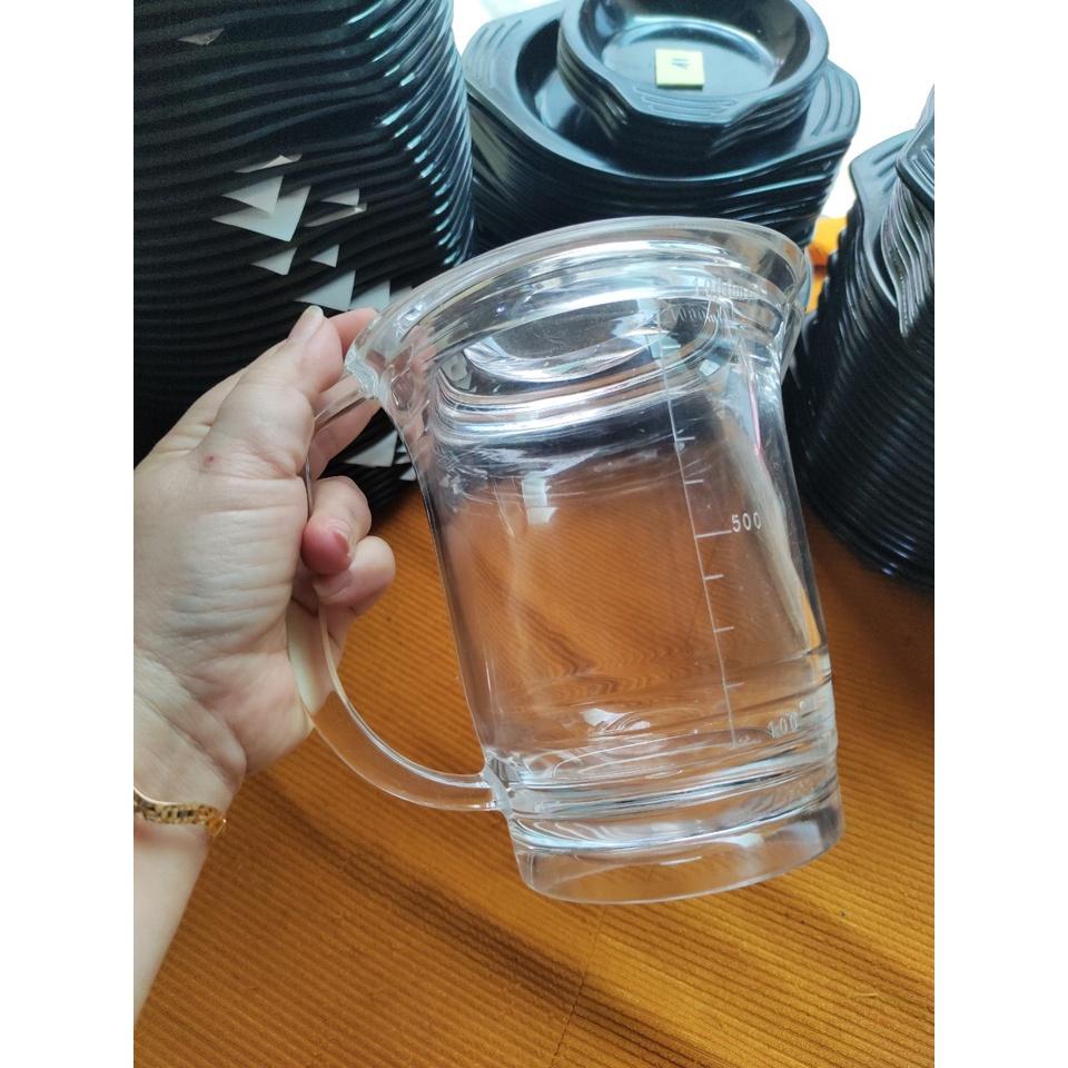 Bộ 5 bình/ca nhựa trong acrylic đựng nước mắm gia vị hoặc trà đá 1/1,5 lít rất dầy có vạch ml chia trên bình