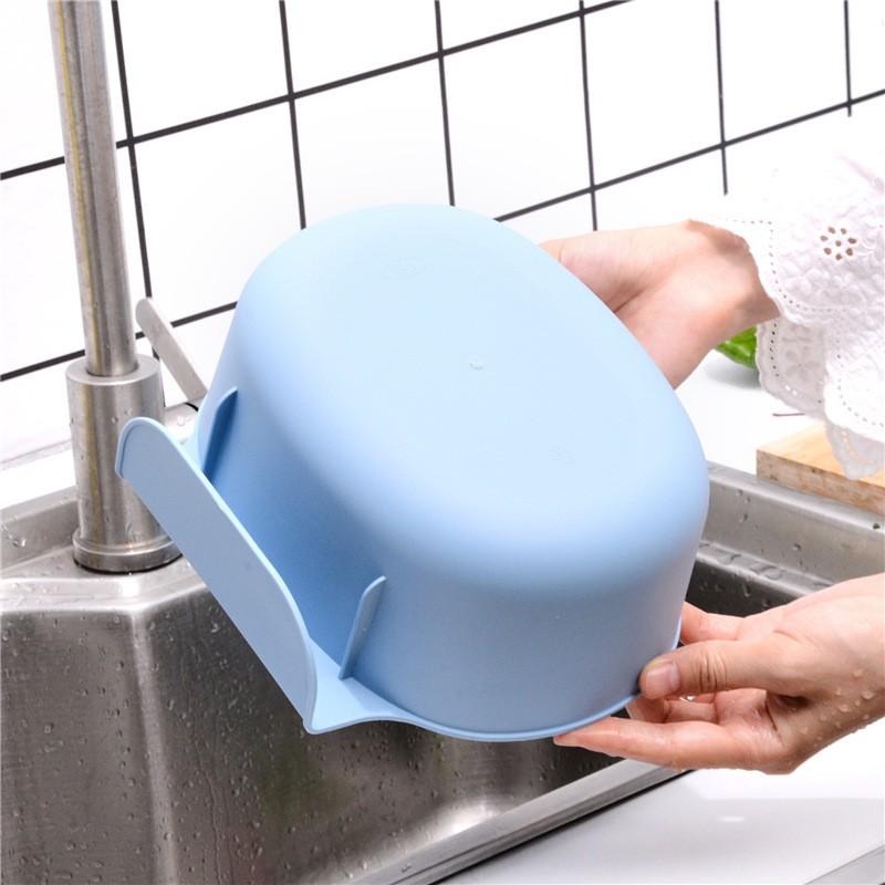 Dụng cụ đựng rác treo cửa tủ tiện dụng