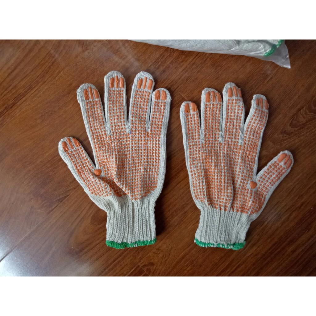 Găng tay len phủ hạt nhựa đỏ 60g