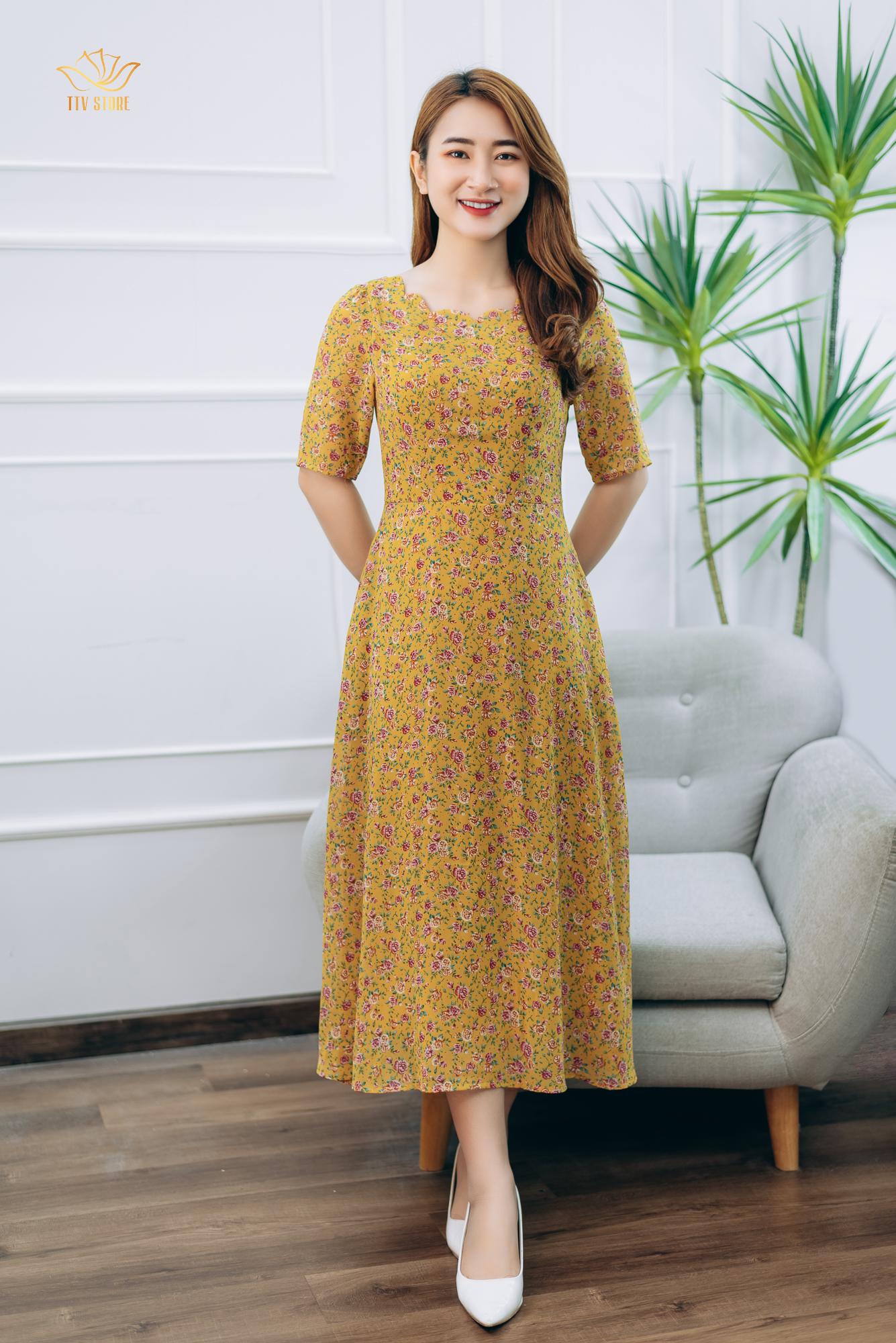 Đầm xòe thiết kế trung niên cao cấp sang trọng Cổ sóng nước tay ngắn màu Vàng Hoa TTV STORE TTV1372