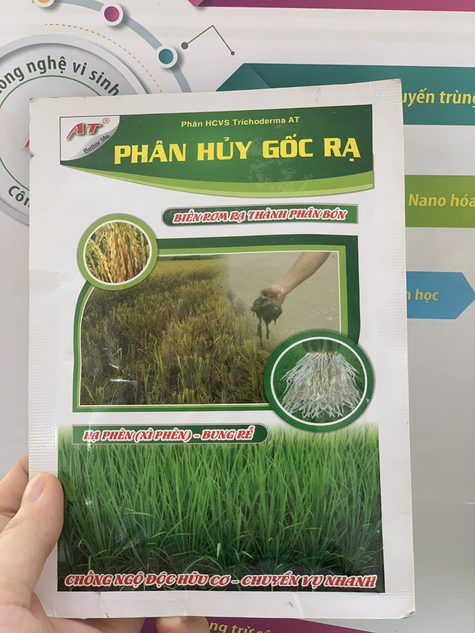 Trichoderma xử lý nhanh rơm rạ tại ruộng, ủ rơm rạ, ủ phân chống ngộ độc hữu cơ - Phân hủy gốc rạ AT 250g