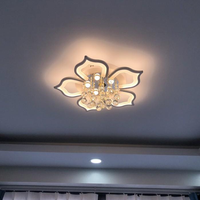 Đèn ốp trần MONSKY NAVISE 5 cánh hiện đại với 3 chế độ ánh sáng trang trí nội thất hiện đại .