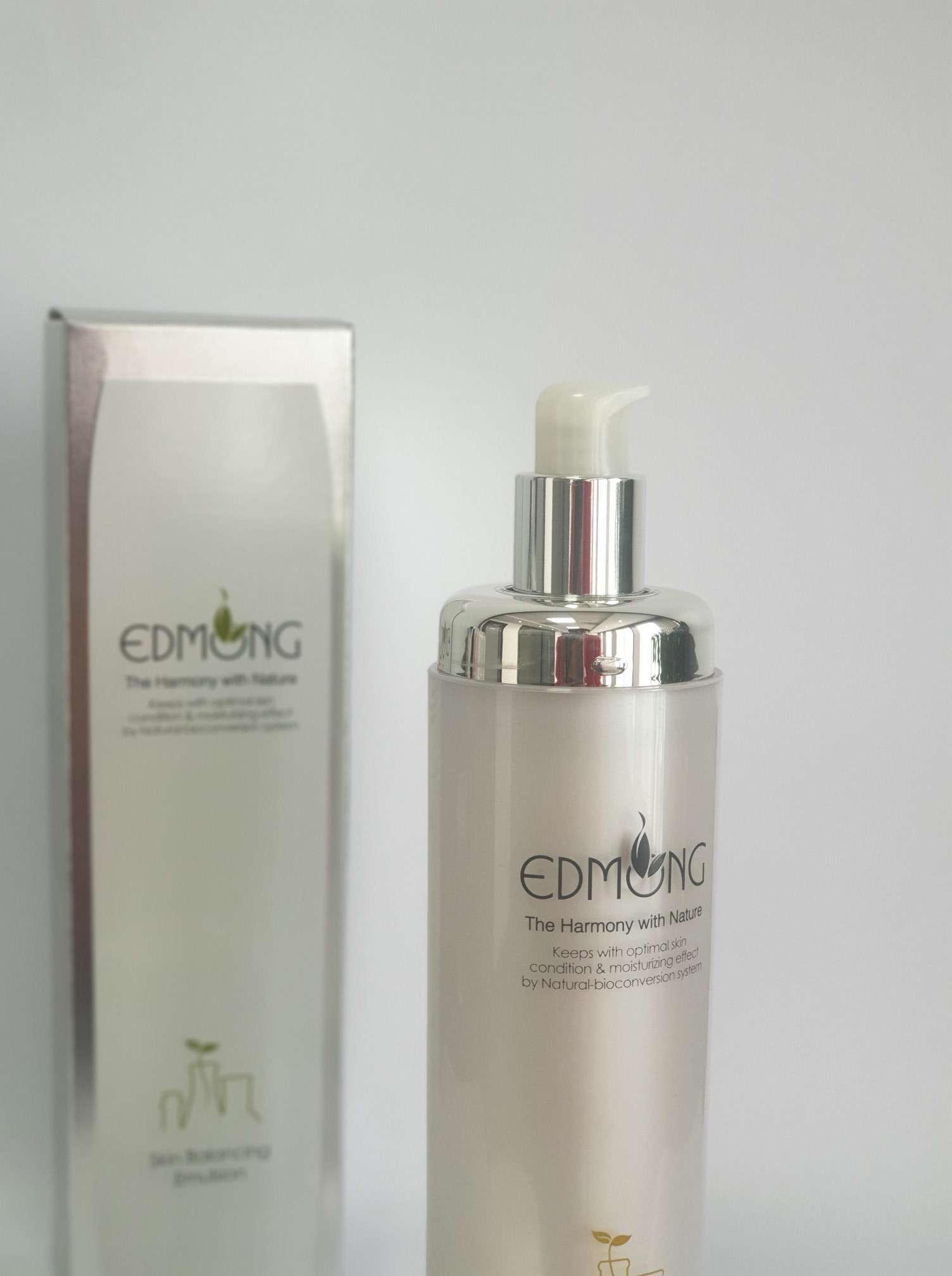 Sữa dưỡng da Edmong Skin Balancing Emulsion 130ml