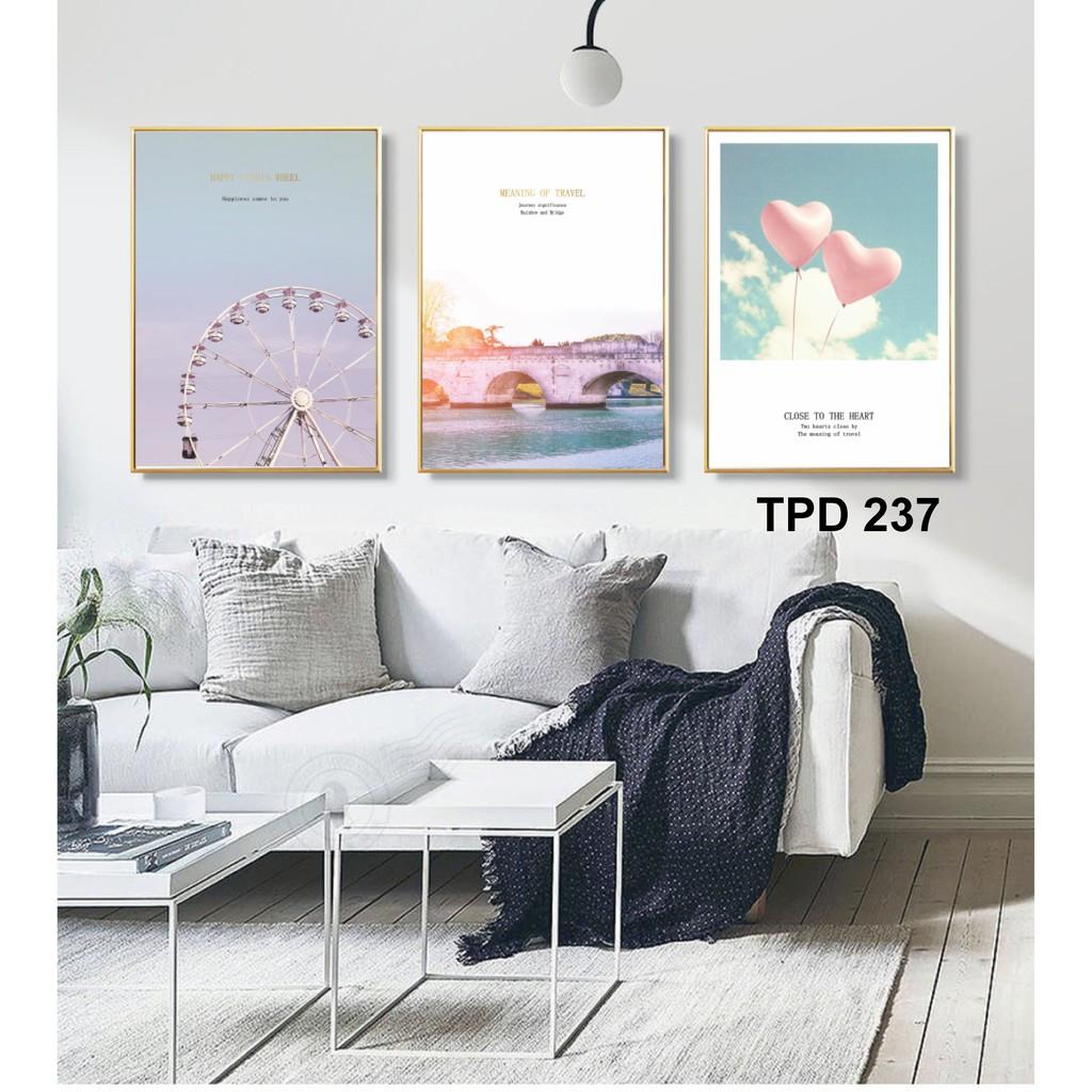- Bộ tranh canvas CHIM CÔNG 3 bức treo tường có khung phong cách hiện đại- Phòng Khách - Phòng ngủ