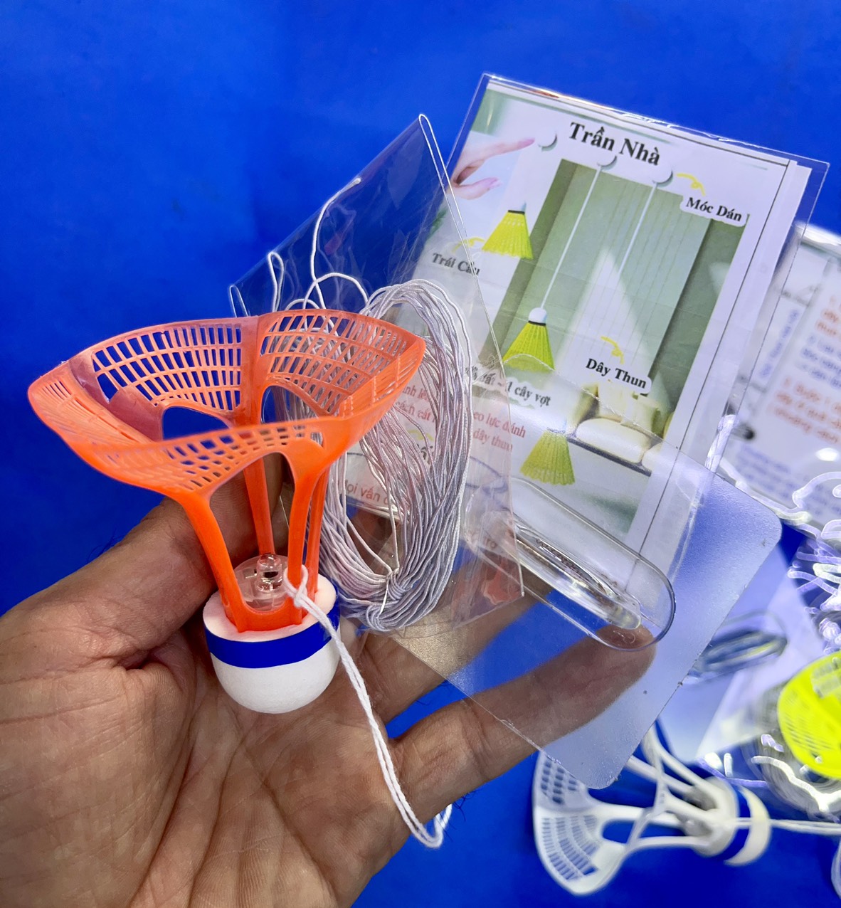Trang thiết bị sân cầu lông - Bộ Tập Cầu Lông tại Nhà ( Trái Cầu Phát Sáng ) - Dễ chơi - Dễ tập -  Trẻ em tập được