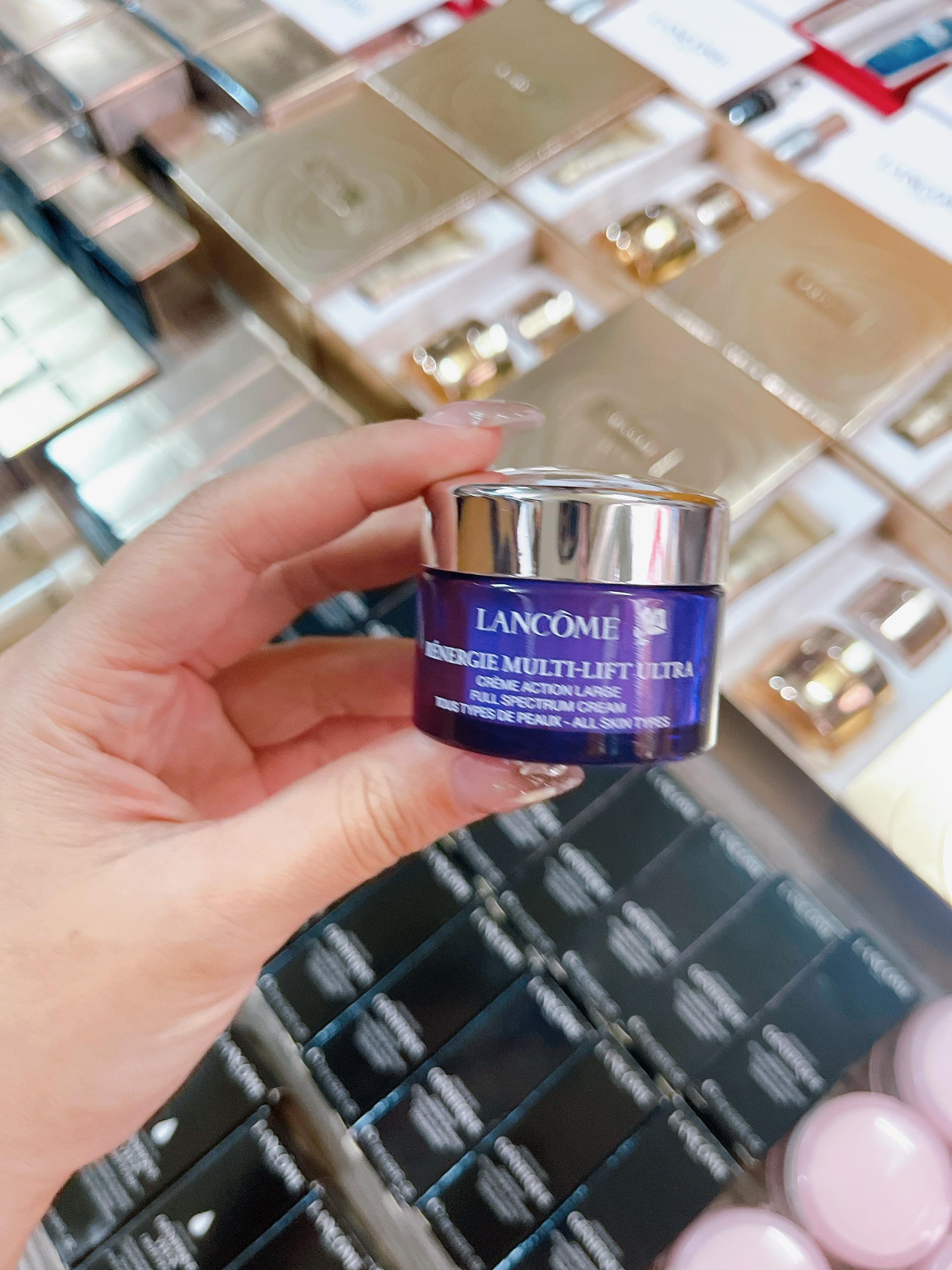 Kem dưỡng da Lancome Renergie Multi-Lift Ultra 15ml - Tách Set