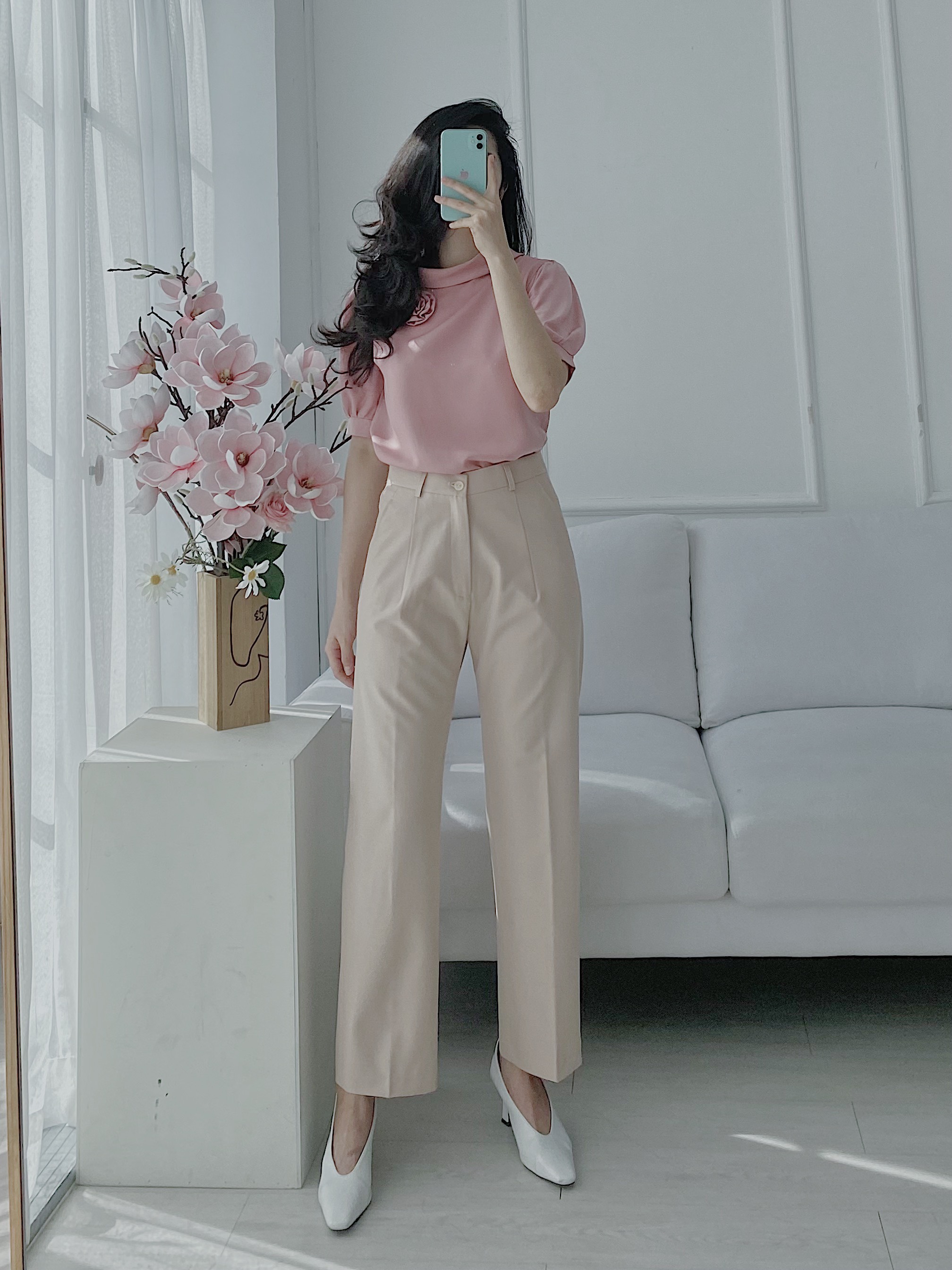 Quần tây công sở nữ ống suông thời trang Eden. Chất liệu cotton lạnh mềm mại, không nhăn. Dễ phối trang phục – Q007 – Be – XL