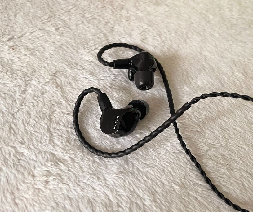 Tai nghe gaming IEM Razer Moray - Hàng chính hãng