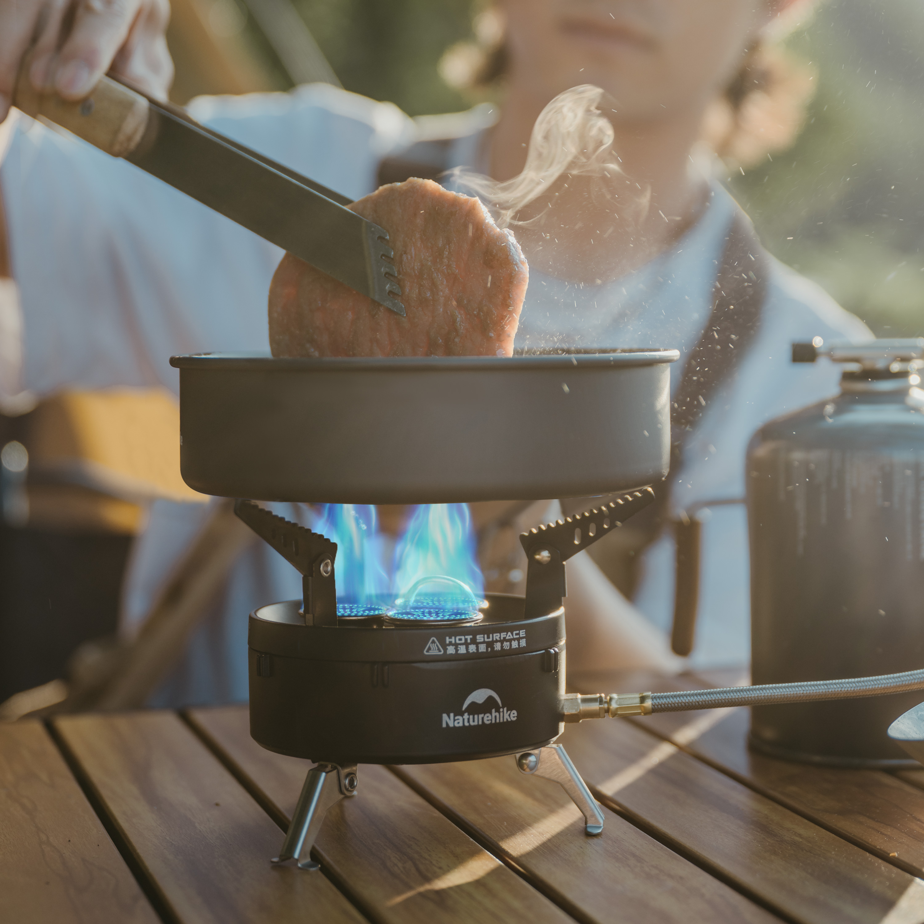 Bếp Ga Dã Ngoại 3 Đầu Đốt Naturehike CNK2450CF019 Công Suất 3300W