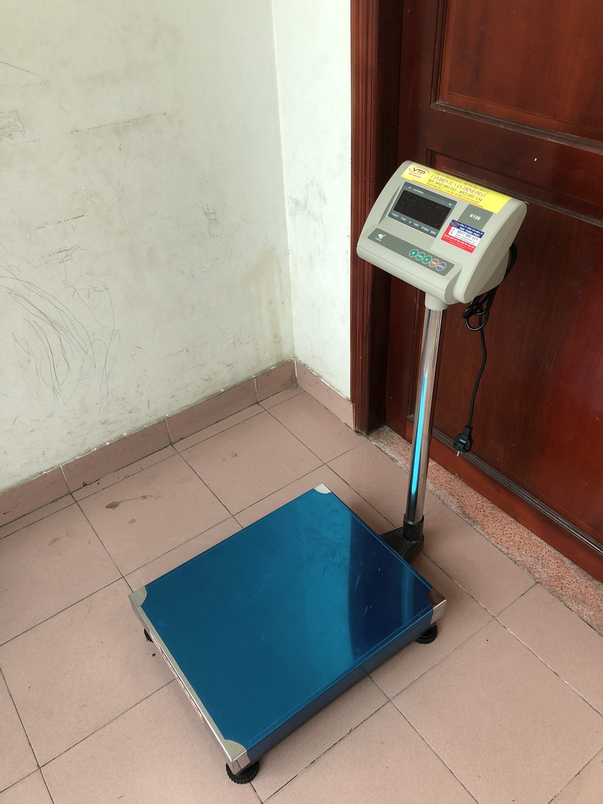 Cân Bàn Điện Tử A12E 60 KG
