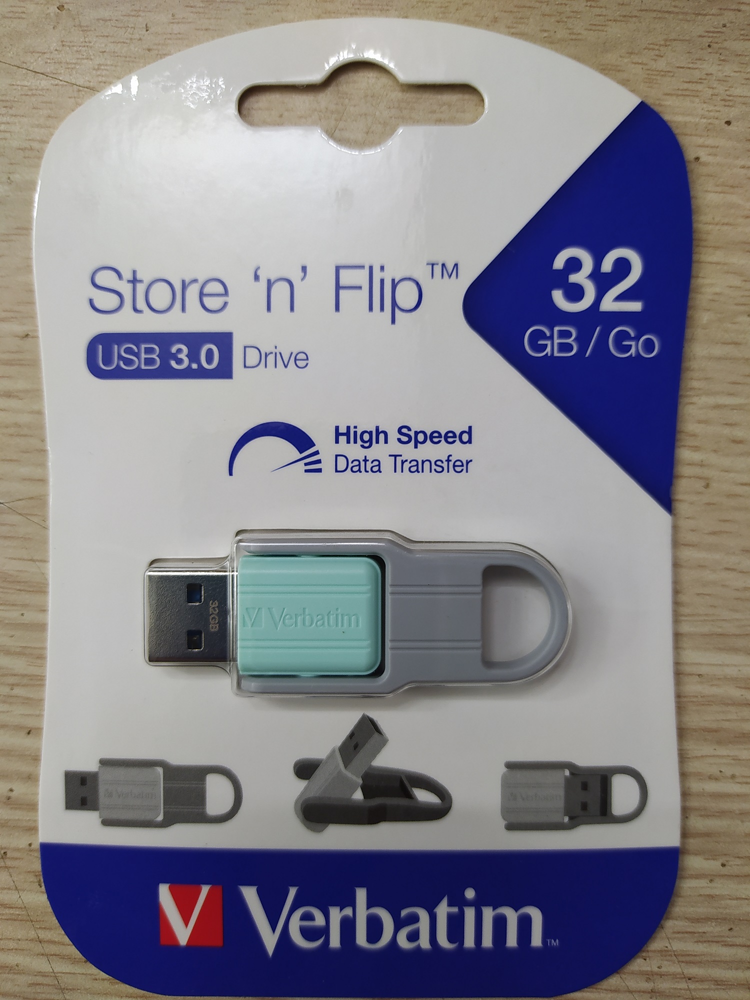 USB Verbatim 32GB Store 'n' Flip - Hàng chính hãng