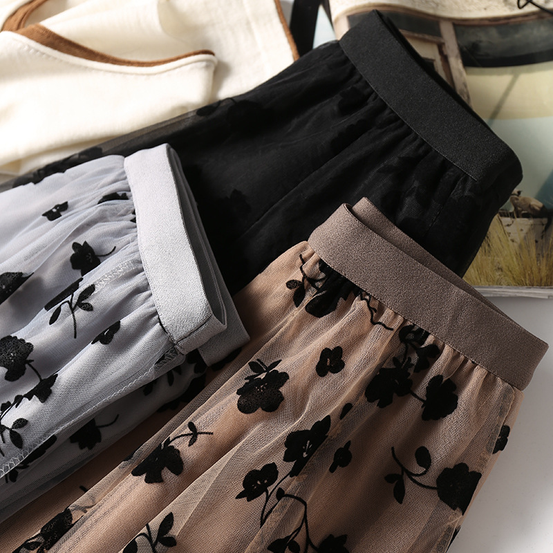 Váy xòe bồng 3 lớp hoa đen dễ thương VAY91 free size