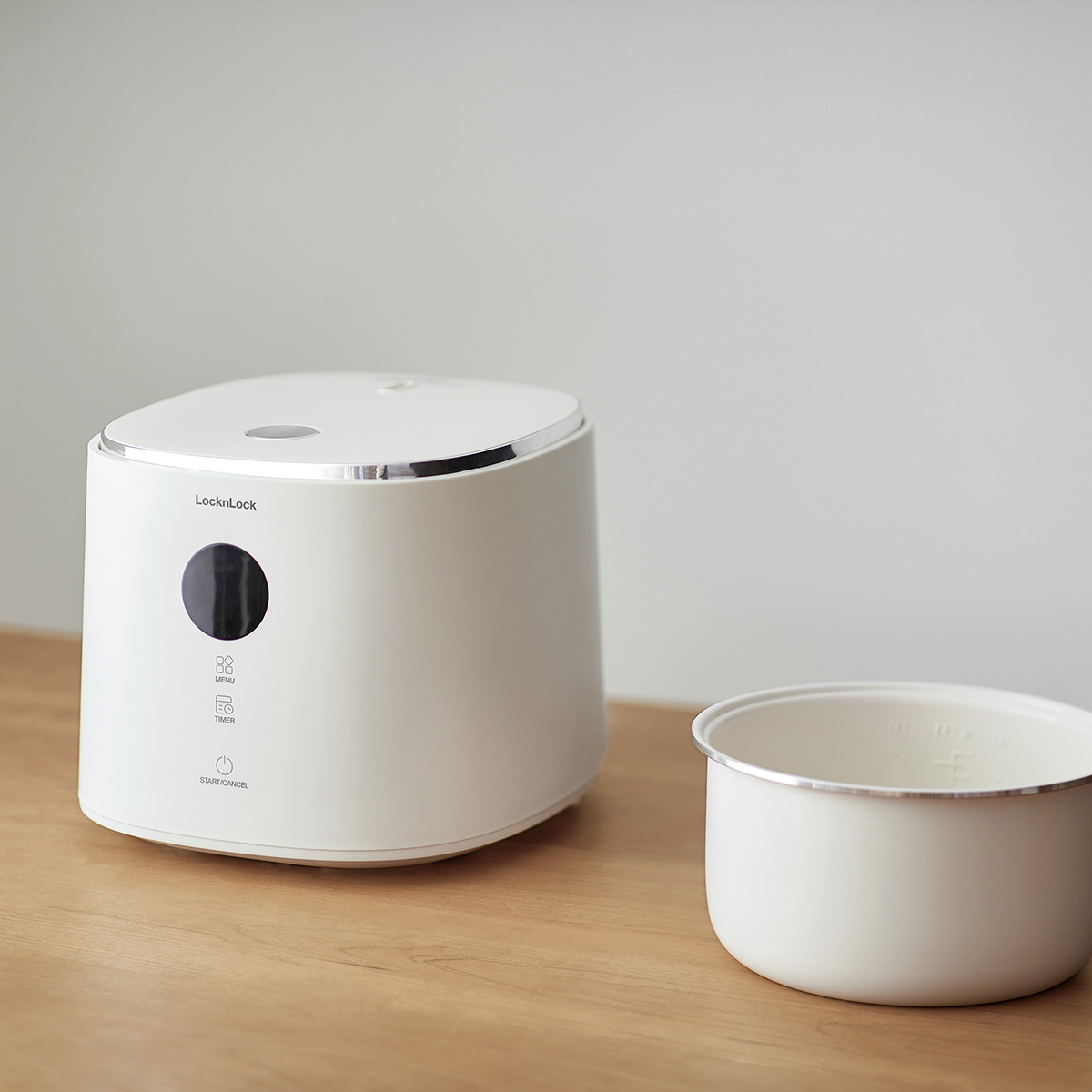 Nồi cơm điện Locknlock Nemo Rice Cooker EJR384IVY - Hàng Chính Hãng
