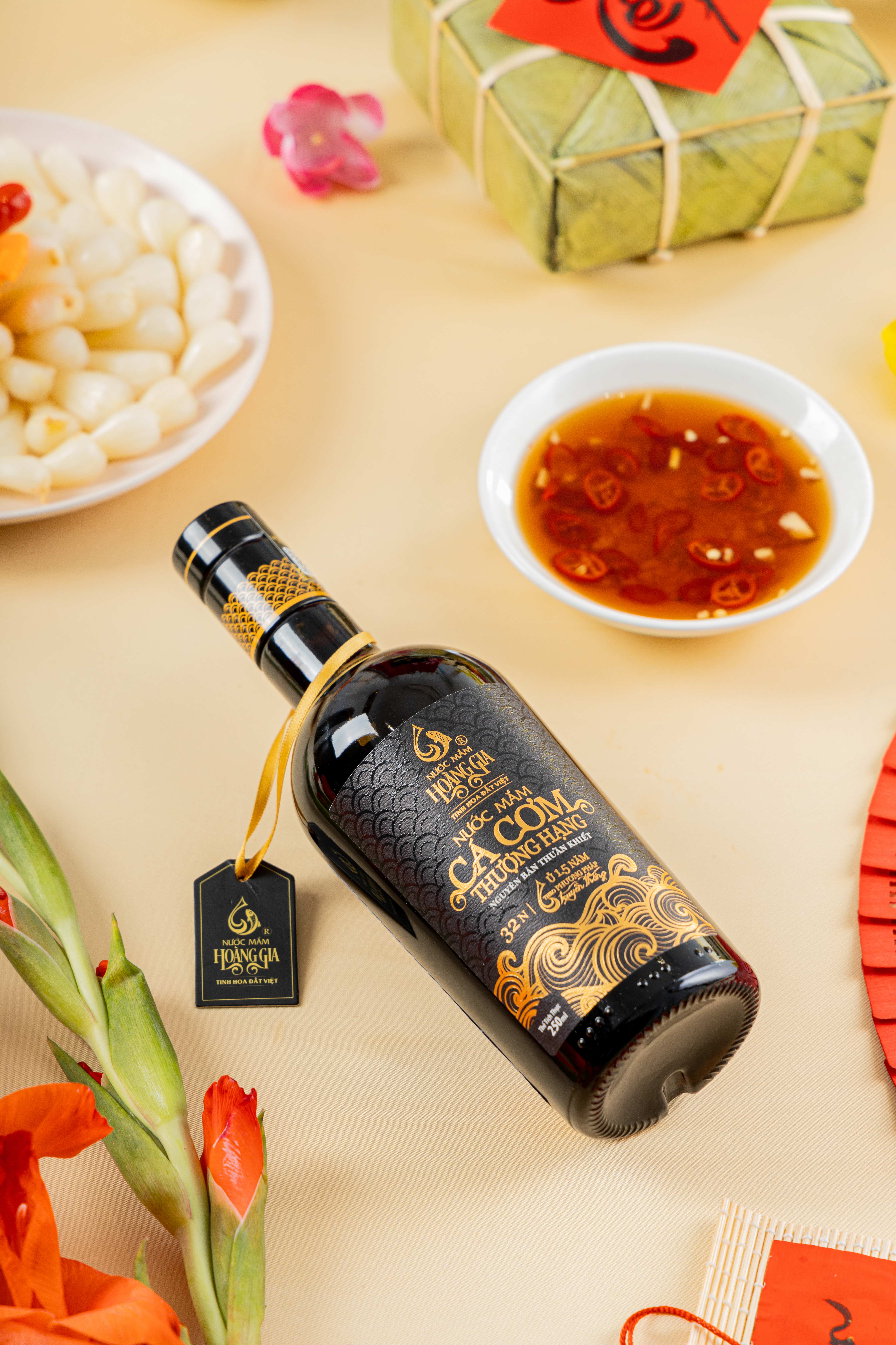 [Set quà tặng 2 hộp giấy 250ml] Nước mắm cá cơm thượng hạng Hoàng Gia - Quà Tết sang trọng tặng đối tác, gia đình, bạn bè