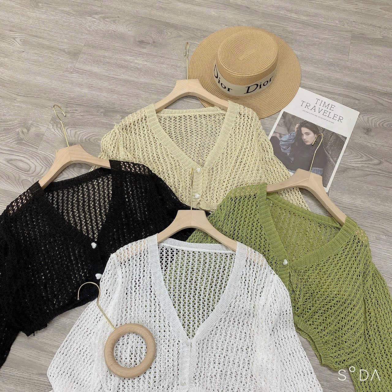 Áo Khoác Len Cardigan Dáng Croptop Mỏng 2 Cúc Dáng Hàn Quốc