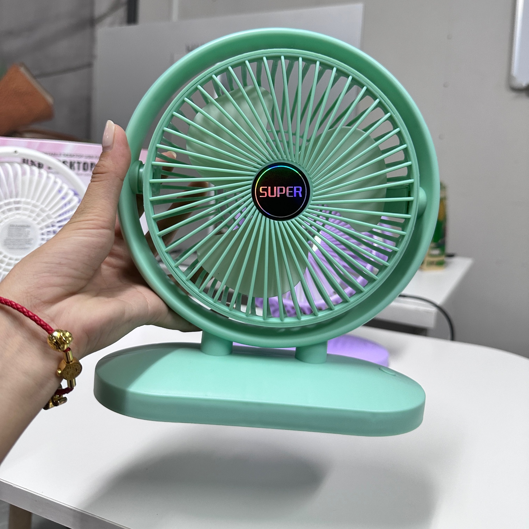 Quạt Tích Điện SUPER Để Bàn Mini Hình Thoi - Hàng Nhập Khẩu
