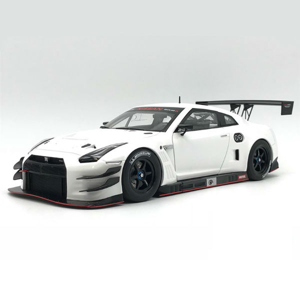 Xe Mô Hình Mh Nissan Gt-R Nismo Gt3 1:18 Autoart - 81576 (Trắng)