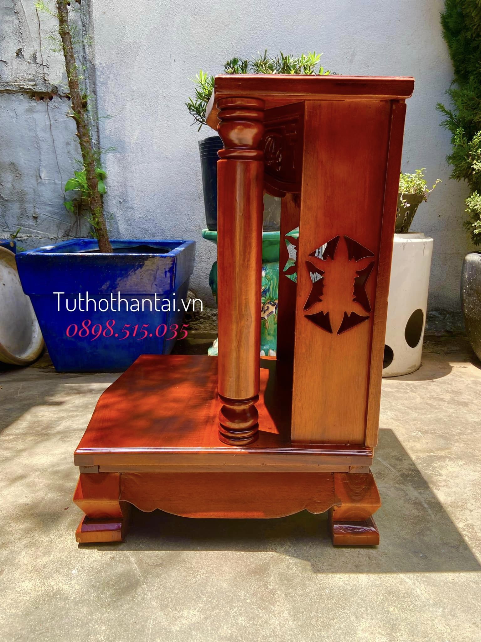 Bàn thờ thần tài gỗ Tràm cột Tròn trơn 48 X 68CM