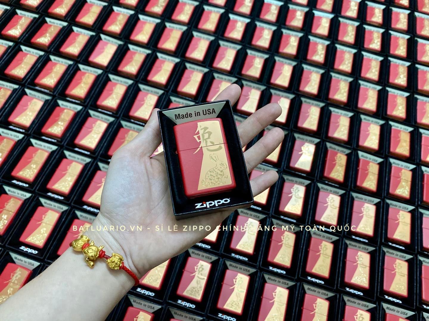 Bật Lửa Zippo 48282 – Zippo Year of the Rabbit Red Matte