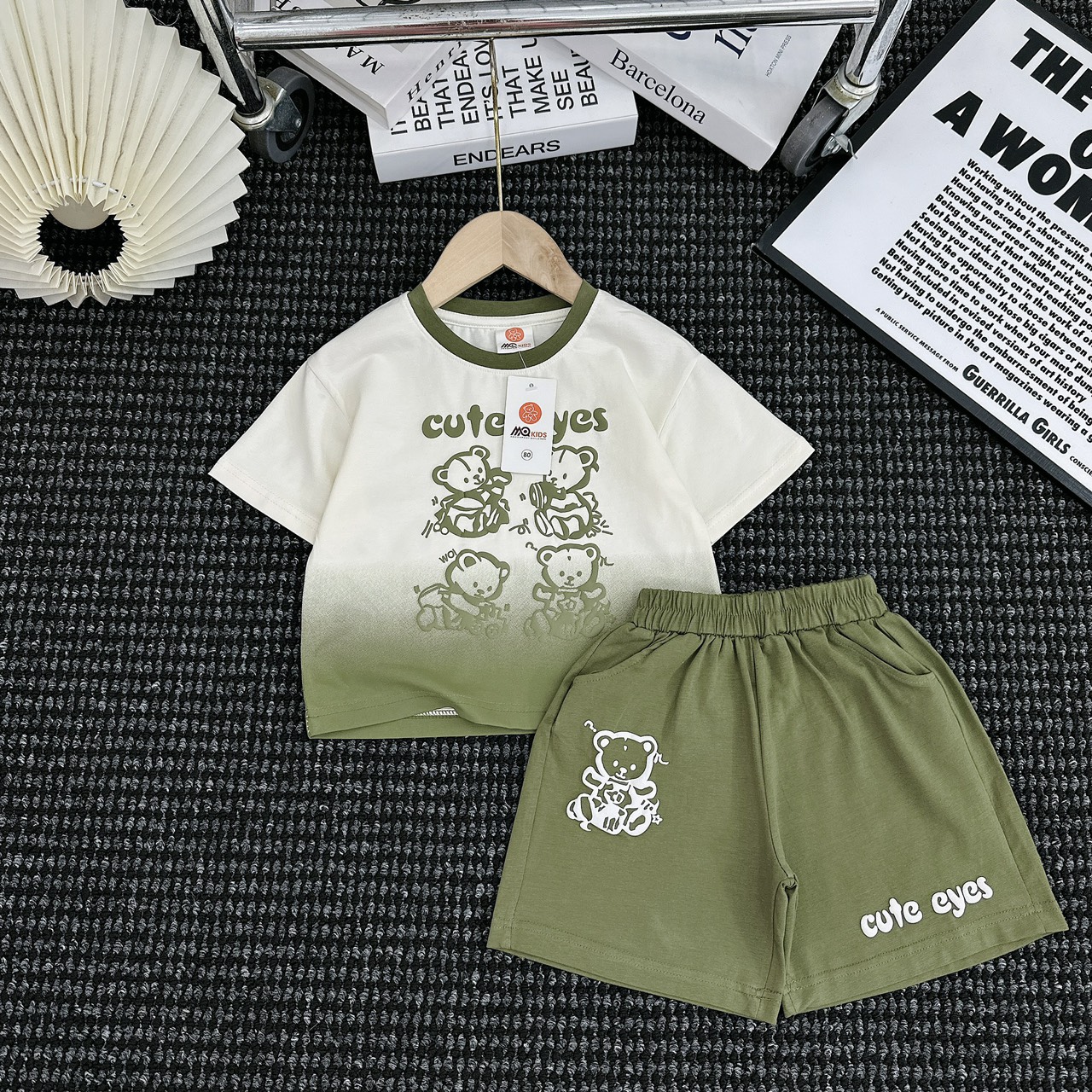 Bộ cộc tay cho bé gái và bé trai 1-6 tuổi in chữ và hình Gấu vải co giãn 4 chiều thấm hút mồ hôi kiểu dáng thời trang