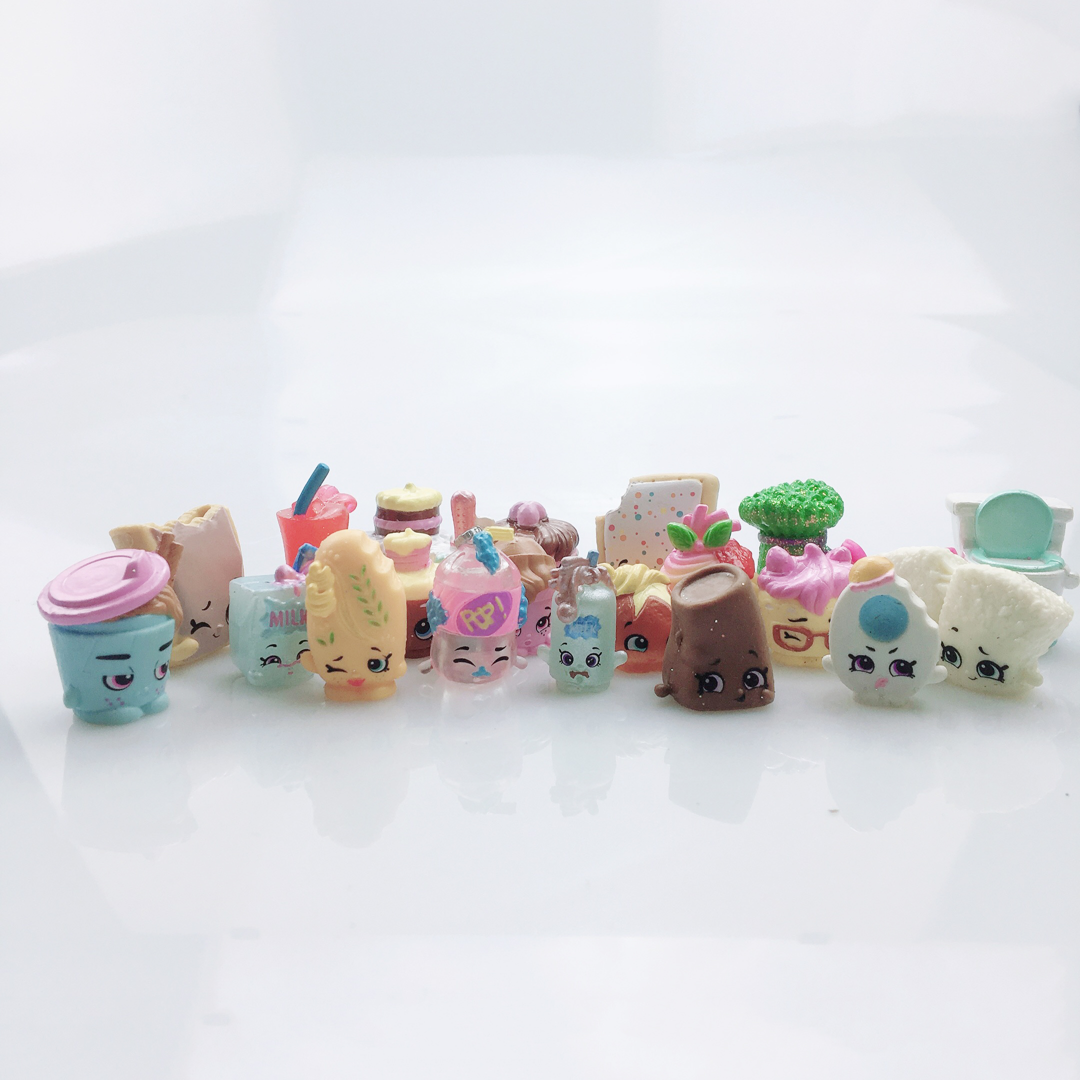 Đồ chơi Shopkins siêu dễ thương, nhiều mẫu đẹp, chất liệu an toàn cho bé - Set 50 con