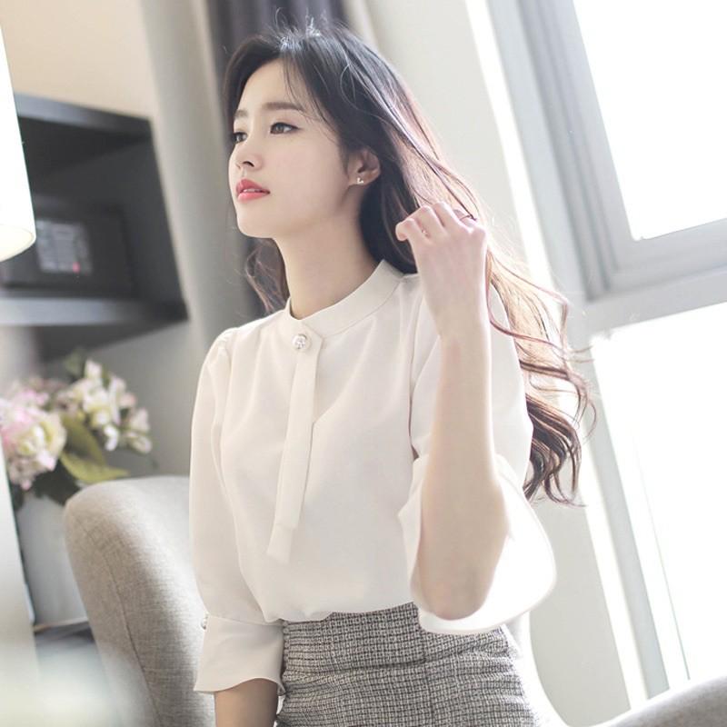Áo sơ mi cổ trụ đính ngọc tay lỡ thanh lịch