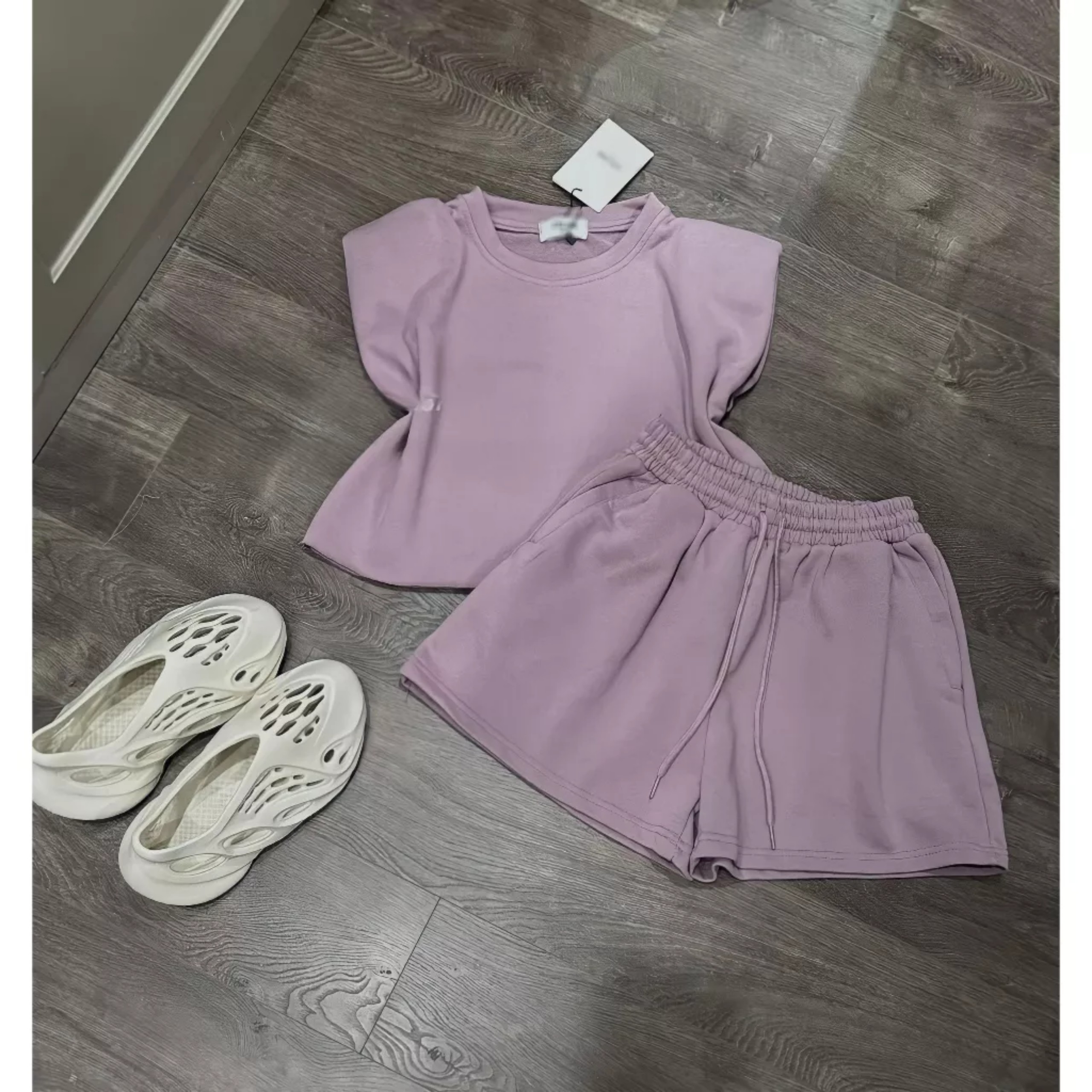 Bộ Áo Tanktop Croptop Kèm Quần Short Ống Rộng Màu Tím