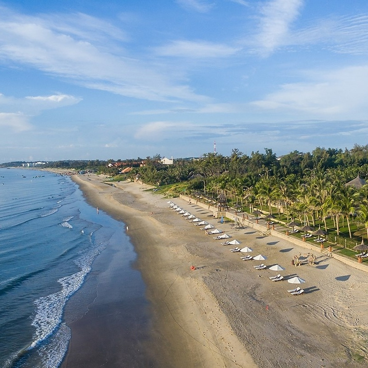 Pandanus Resort 4* Phan Thiết - Buffet Sáng, Hồ Bơi, Bãi Biển Riêng, Voucher Giá Tốt, Khách Sạn Mũi Né, Và Nhiều Ưu Đãi Hấp Dẫn