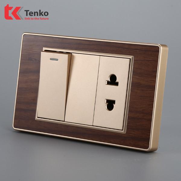 Công Tắc Ổ Cắm Vân Gỗ Viền Vàng - Mẫu Mã Đa Dạng Dễ Thiết Kế Với Nhà Gỗ Nhà ỐP Gỗ Tenko TK-C6-023