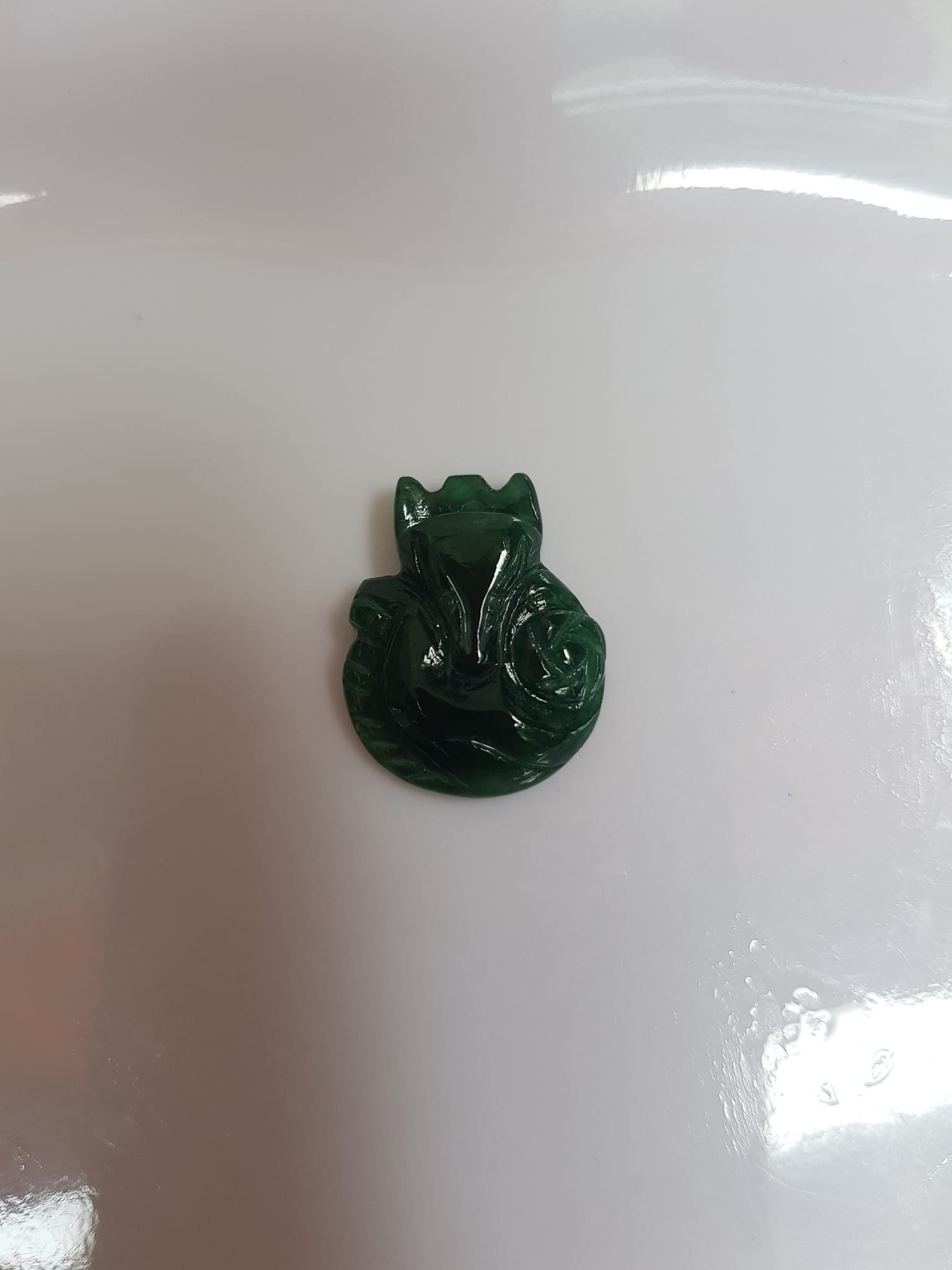 Mặt dây chuyền Hồ Ly xanh đậm bóng đẹp Size 19mmx Ngang 16mm x Sâu 4mm Chất liệu đá cẩm thạch tự nhiên xanh đậm nữ bọc vàng lên đeo đẹp sang ạ