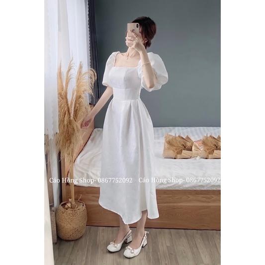 Váy trắng cổ vuông tay bồng khoét vai