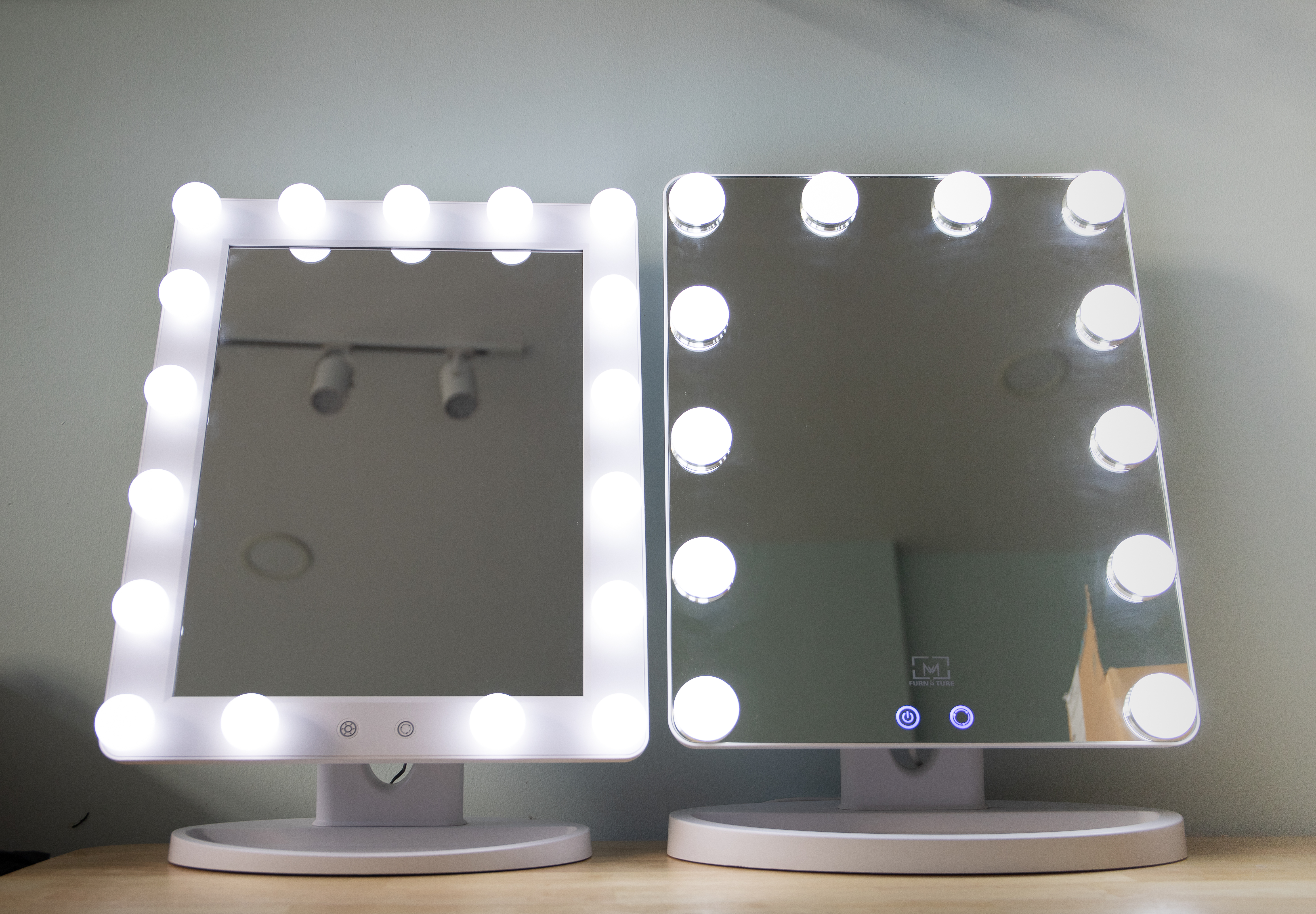 GƯƠNG BÓNG ĐÈN LED ĐỂ BÀN SIZE 40 - LED MIRROR MW02