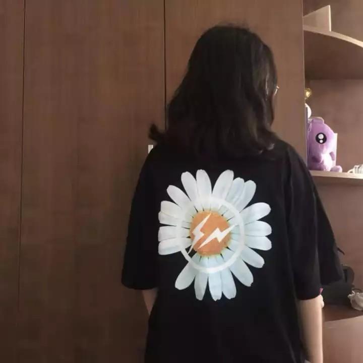 Áo phông tay lỡ unisex áo thun nam nữ form rộng Hoa cúc GD THE 1992